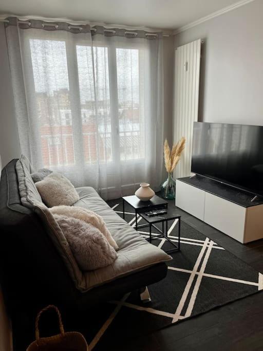 Appartement Situe Au Centre Ville D'Alfortville Kültér fotó